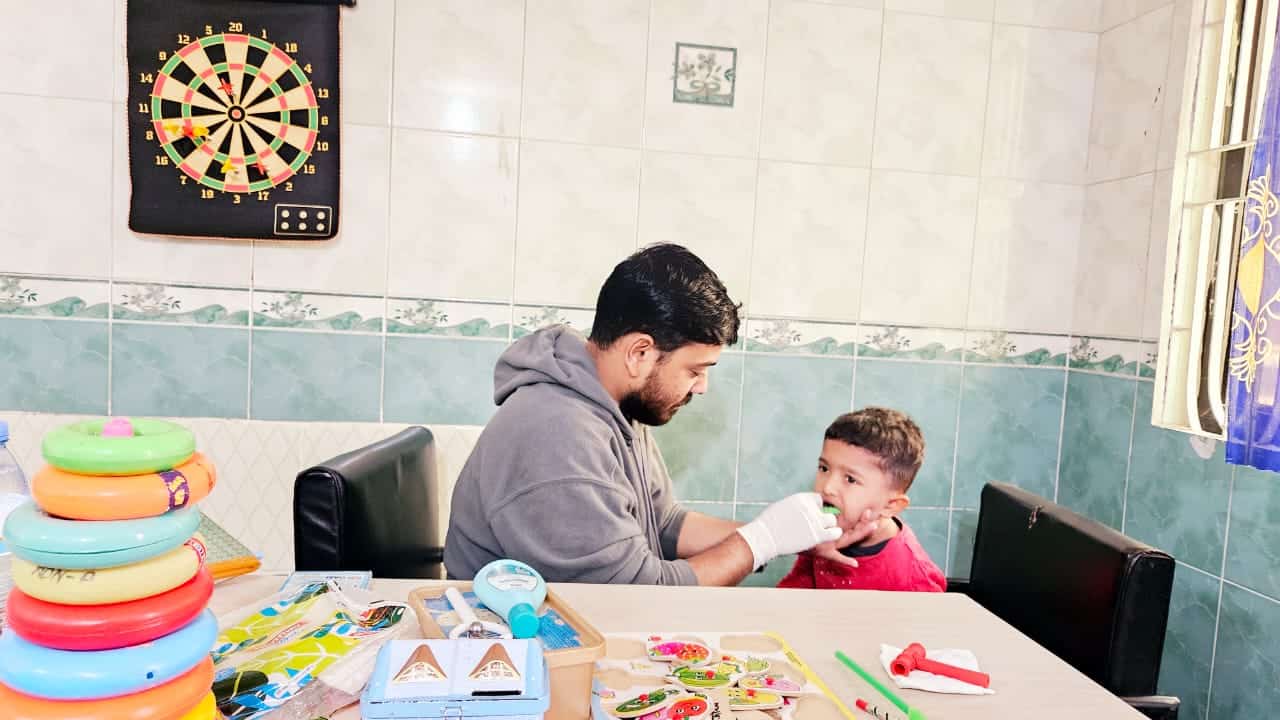 Speech and Language Therapy session image 4